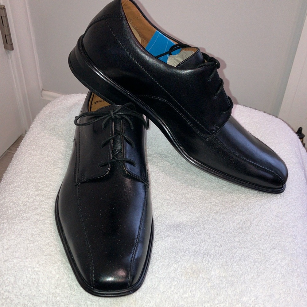 Clarks Goya Band Black Lace-ups